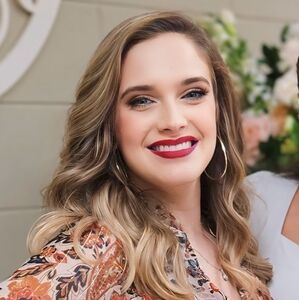 Meet your Posher, Melissa